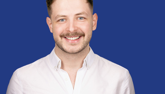 BioIndustry- Association-Teresa-Walton-Headshot-London-Web-Lewis-Miles blue.jpg